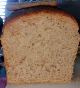Corte de nuestro pan de molde casero